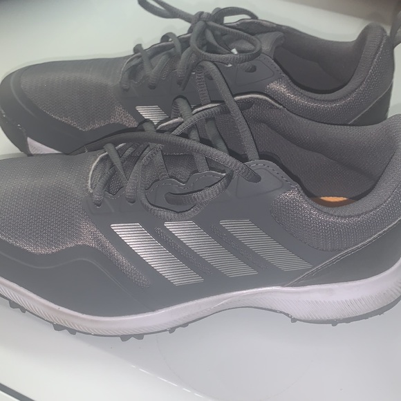 Adidas Men’s Running Shoe 👟 - Picture 3 of 12